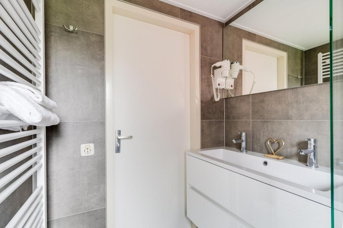 Kleine Zanglijster I Prachtig Huisje Nabij Bosrand Zwiggelte Zewnętrze zdjęcie